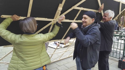 2.Montage jeu de l'oie_librairie Gai rossignol_2mai2016 (60)